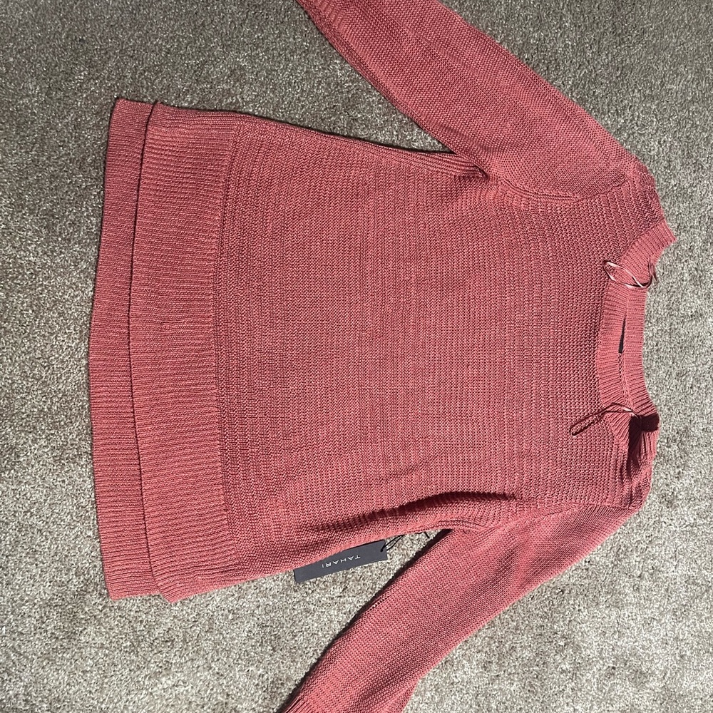 Elegant Women's‎ Sweater in Rose